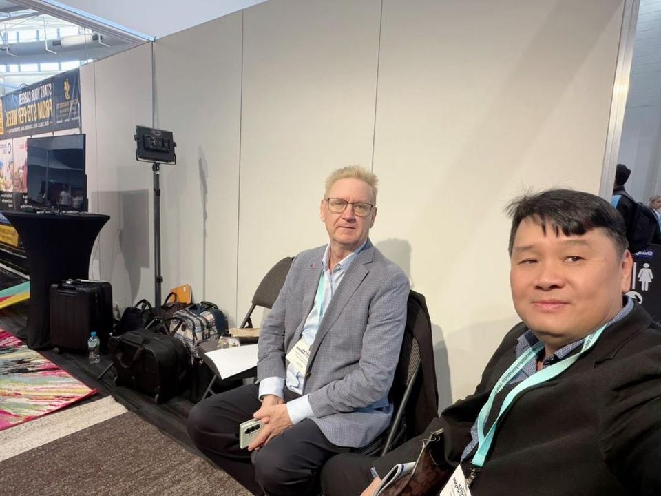AM EDU Resources with Signet Institute of Australia at the expo